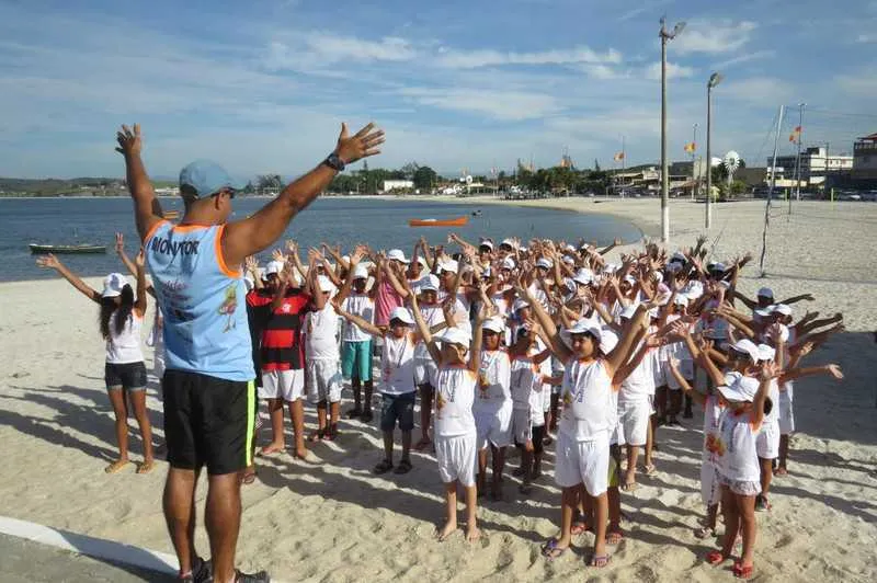 Os inscritos foram recebidos na Praia do Centro para a apresentação do projeto na manhã de ontem