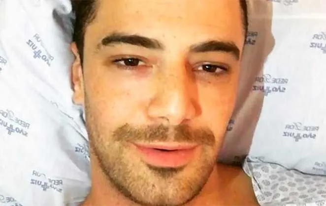 Após sofrer um infarto e ser internado em São Paulo no domingo (22), Felipe Tittto tranquilizou os fãs através das redes sociais. Sentindo fortes dores no peito e formigamento no braço esquerdo, o ator deu entrada no Hospital São Luiz, na Zona Oeste da capital paulista por volta das 8h com ajuda da mulher, Mel Martinez. Após o atendimento e a realização de exames, ele foi diagnosticado com infartado. "Quero tranquilizar todo mundo que está me mandando mensagem. 