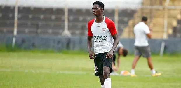 O atleta gonçalense ainda não se comunicou com seu empresário