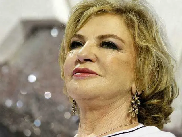 Imagem ilustrativa da imagem Marisa Letícia passa por cirurgia e está em tratamento intensivo em SP