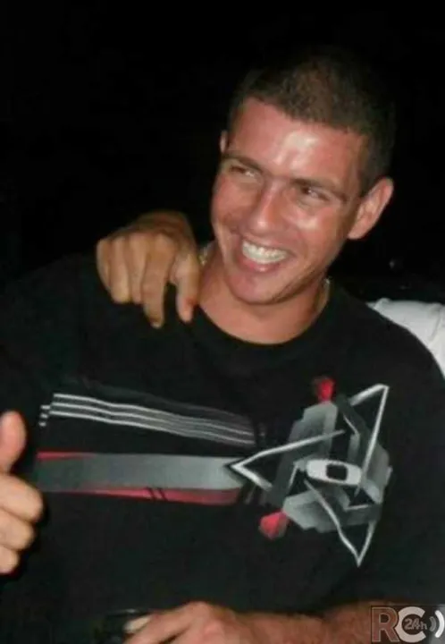 Os policiais da delegacia de Cabo Frio vão investigar a morte do guardador de carros no Centro