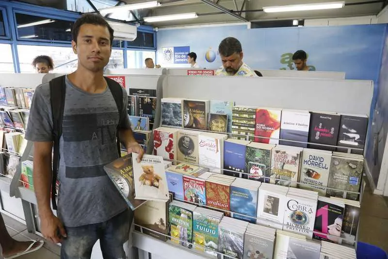 A agência, que fica na Rua Coronel Moreira César, s/nº, no Centro, encerra as atividades hoje