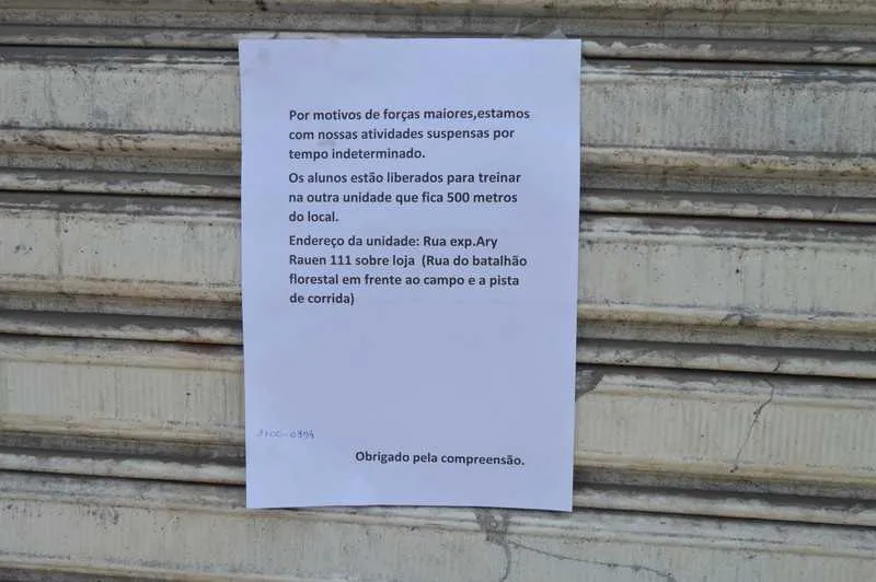 Vítimas ainda tentaram se esconder em academia, mas criminosos atiraram. Estabelecimento fechou as portas ontem
