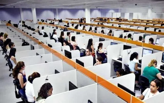 Em São Gonçalo, o maior número de vagas abertas é para a função de operador de telemarketing