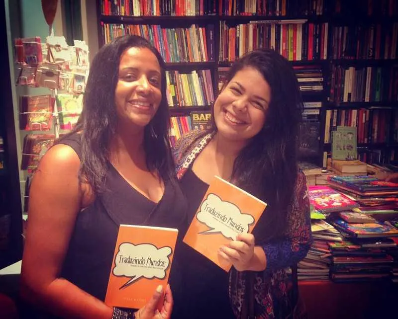  Ivana e Fátima selecionam contos para publicação em livro

