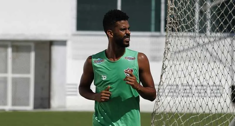 Renato Chaves salvou bola em cima da linha contra o Resende