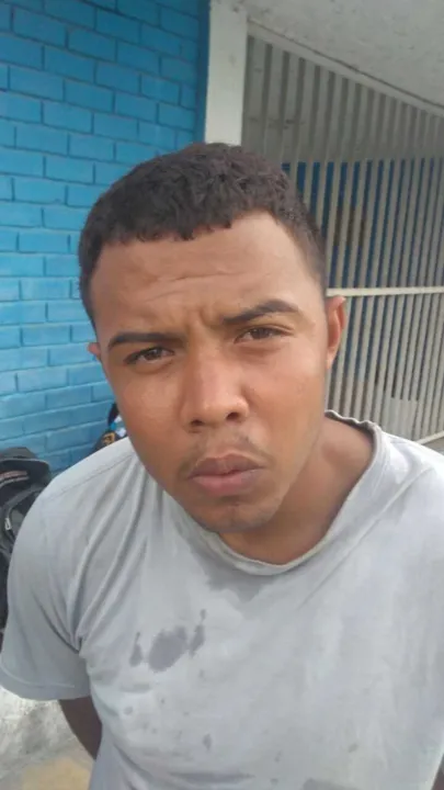 Adriano: flagrado por PMs