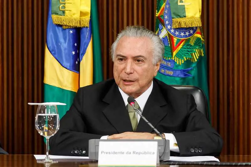 Imagem ilustrativa da imagem Temer recria dois ministérios e promove Moreira Franco