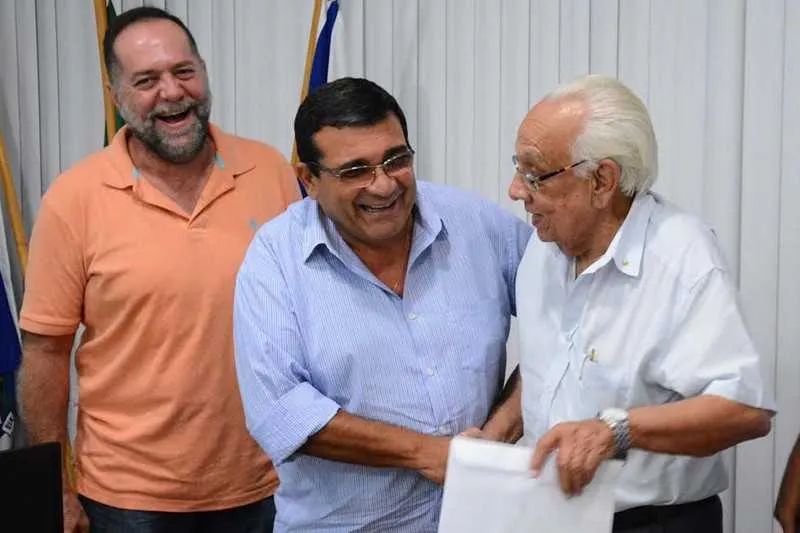 Prefeito José Luiz Nanci determinou o pagamento da dívida e renovou convênio com o Abrigo