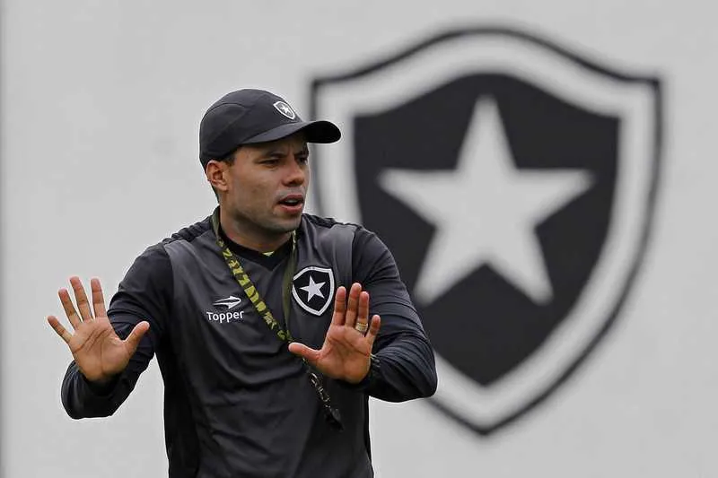  Jair quer priorizar o jogo contra o Colo-Colo na quarta-feira (8)
