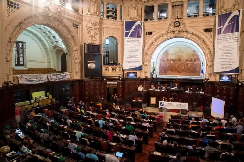 A votação da Alerj deve começar, às 15h, no Plenário da Casa