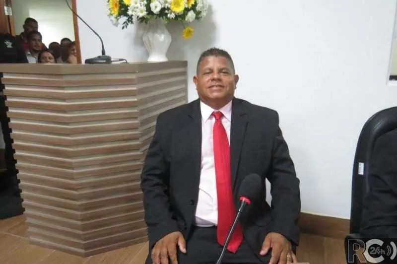 Valdelir foi velado na Câmara e enterrado no cemitério municipal