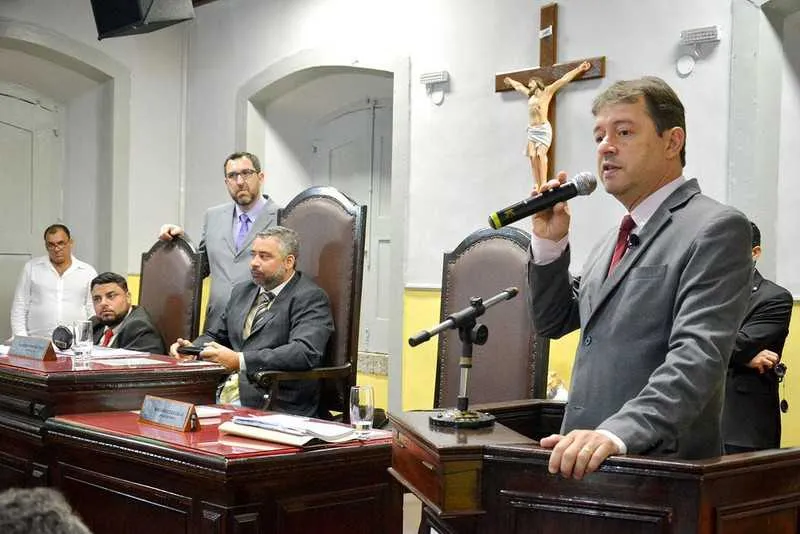 O prefeito Sadionel informou, na Câmara de Vereadores, sobre encontro com presidente da Petrobras