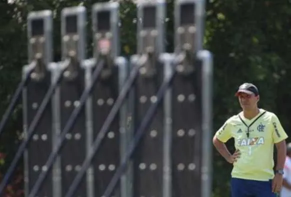  Zé Ricardo: mistério no treino