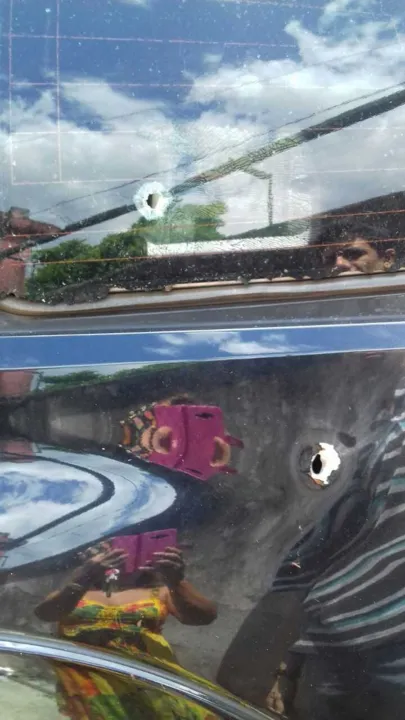 Pajero foi alvo de disparos