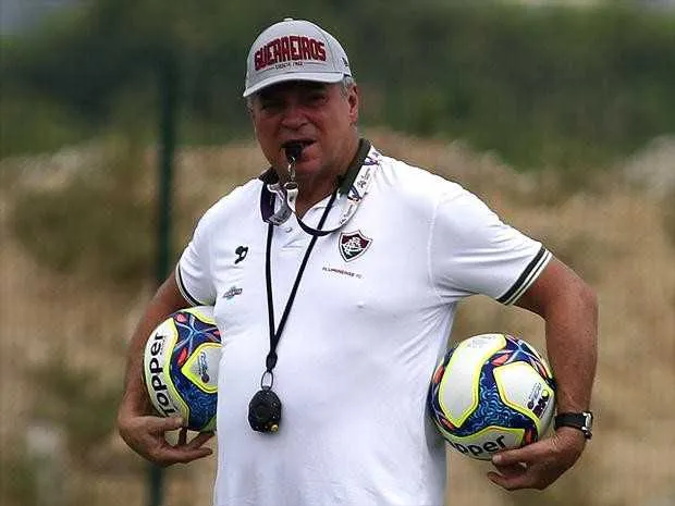 Para Abel Braga, em time que está ganhando não se mexe
