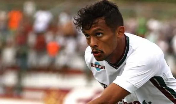  Lesionado, Gustavo Scarpa não deve entrar em campo hoje.