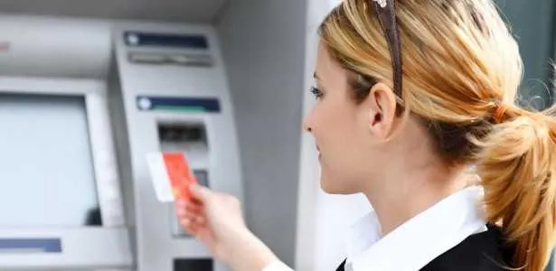 Imagem ilustrativa da imagem Tem conta para pagar? Bancos voltam a funcionar hoje, às 12h