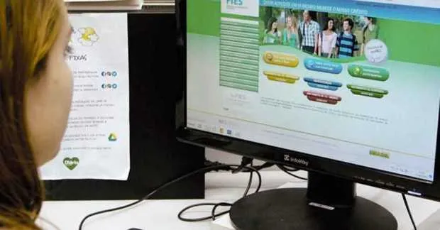 Os estudantes devem monitorar o site do programa para checar a divulgação do resultado