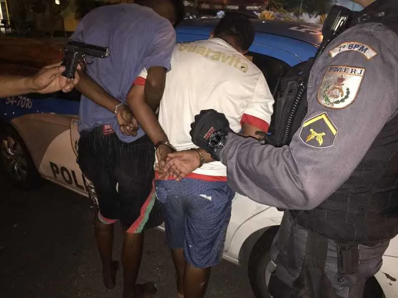 Acusados tentaram fugir, mas foram interceptados