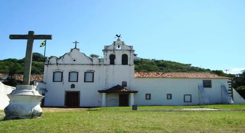 O Museu de Arte Religiosa fica no no antigo Convento de Nossa Senhora dos Anjos, no Centro