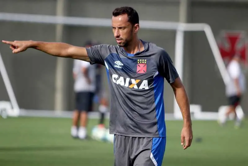 Recuperado de lesão na coxa esquerda, o meia Nenê comanda o meio de campo do Cruzmaltino