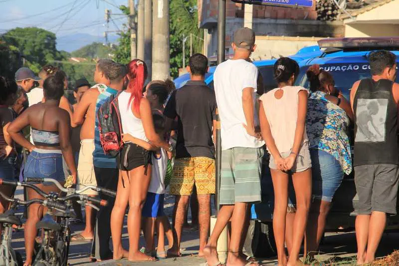 Os dois motoqueiros teriam iniciado o confronto com a polícia