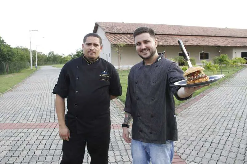 Evento reunirá dezenas de food trucks na unidade da Marinha