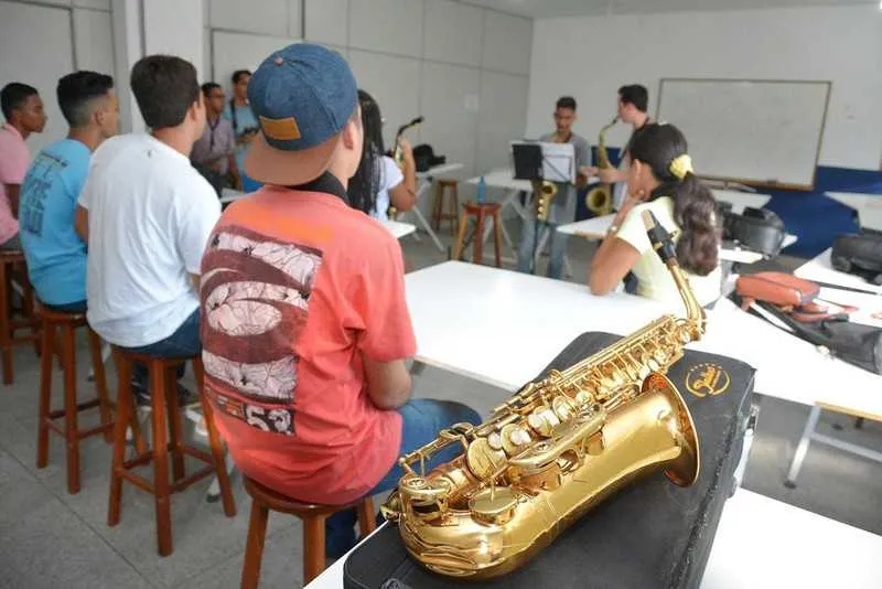 Aulas acontecem uma vez por semana, todas às quintas-feiras, nos turnos manhã e tarde