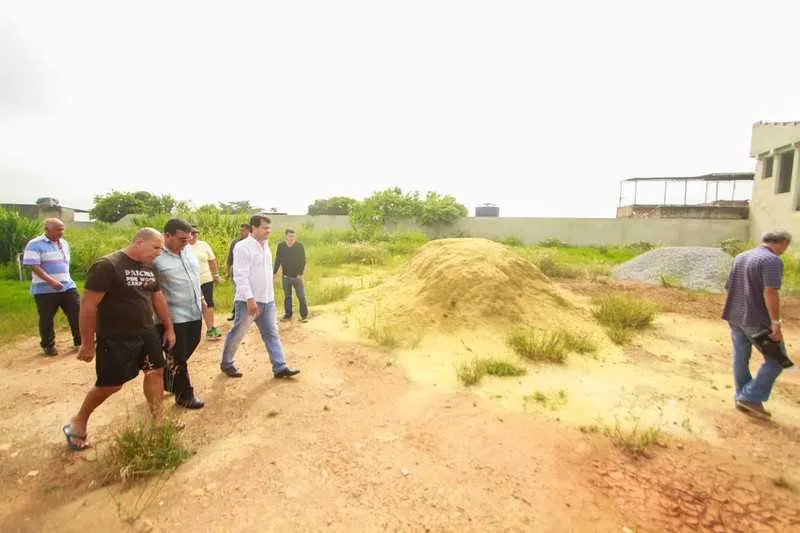 Prefeito esteve com o presidente da Câmara de Vereadores, Diney Marins, no espaço ontem