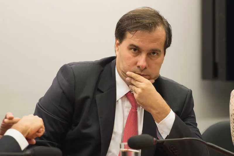  O presidente da Câmara dos Deputados, Rodrigo Maia, reabriu o prazo para a apresentação de emendas