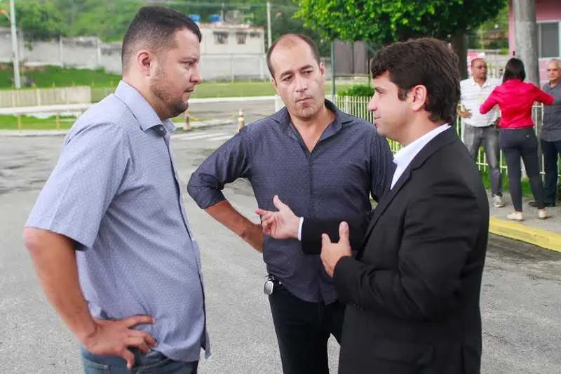 Alexandre Gomes esteve com o secretário estadual de Saúde