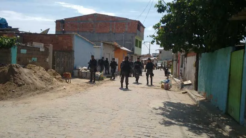 Militares fizeram buscas na favela do Lixo, no bairro Guarani