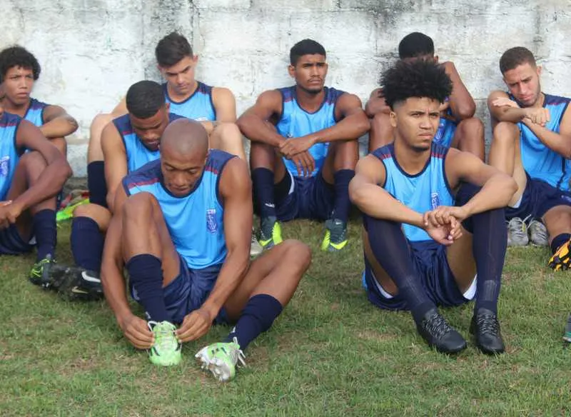  Jogadores do SGEC se apresentaram ontem, em Itaboraí