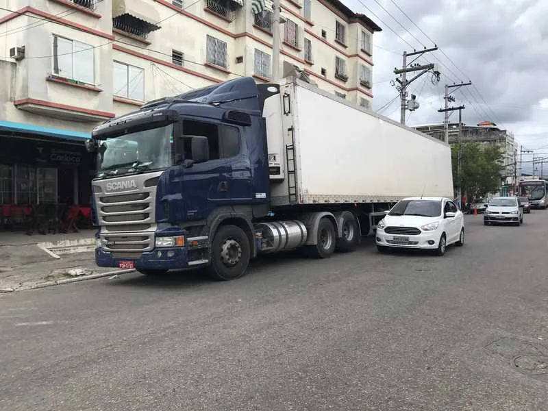 Carga que era levada pelo caminhão não foi encontrada