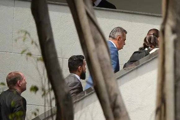 Jorge Picciani foi conduzido coercitivamente para depor na Superintendência da Polícia Federal