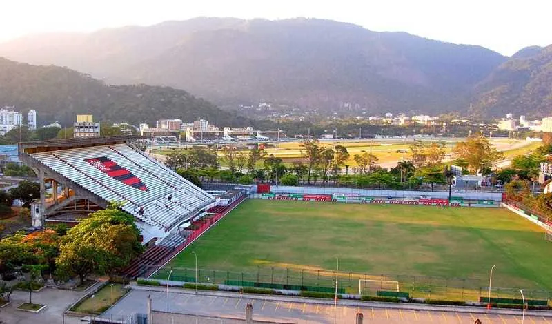 A última vez que o Fla atuou no estádio, foi no Carioca de 1997