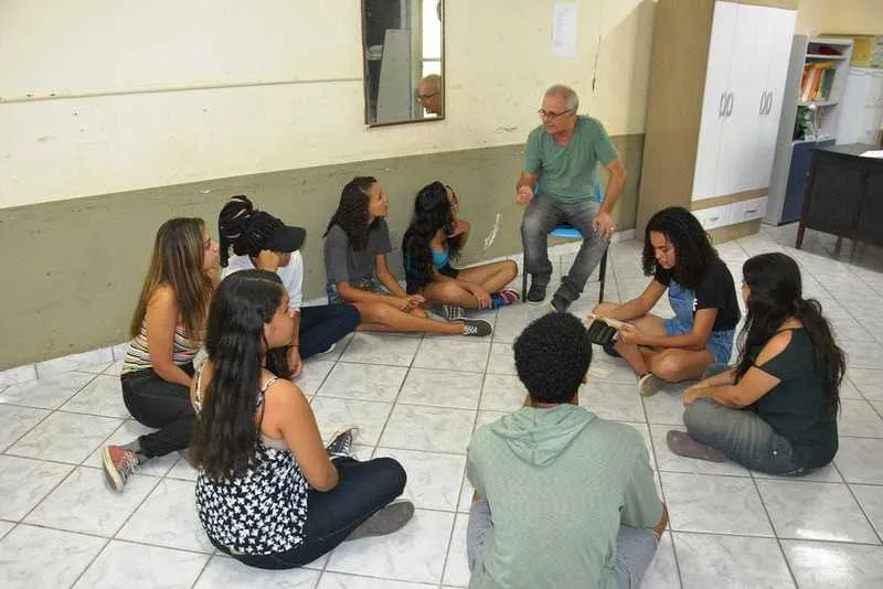 Vagas são para professores temporários, além de cadastro de reserva em várias disciplinas