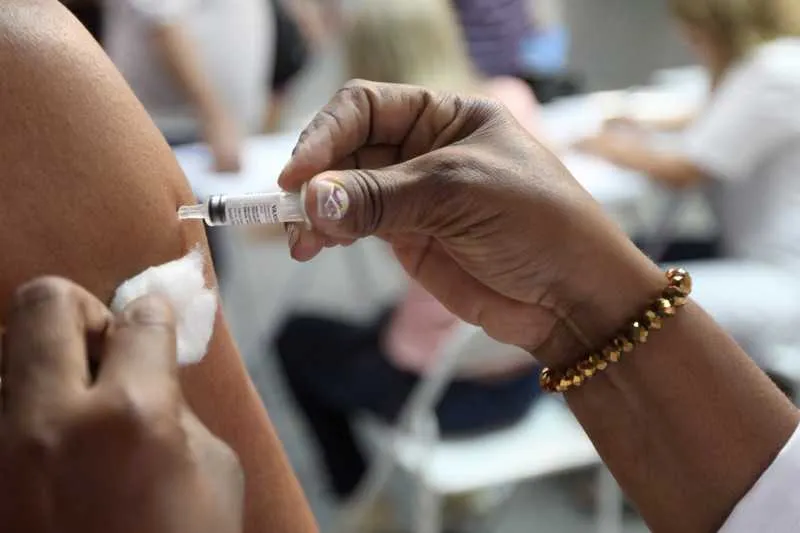 Secretaria Estadual de Saúde vem mantendo uma campanha de vacinação em conjunto com municípios