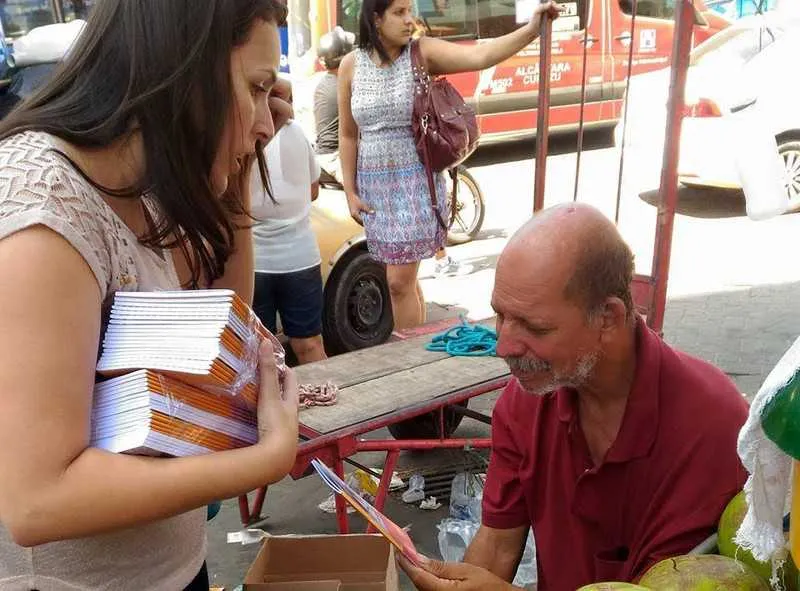  O estatuto foi distruibuído durante a manha no bairro do Alcântara