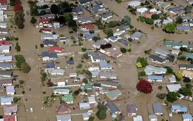 Imagem ilustrativa da imagem Ciclone desabriga 4 mil pessoas na Nova Zelândia