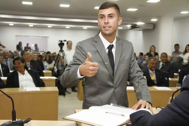  Lucas acha que a regulamentação pode reduzir desemprego