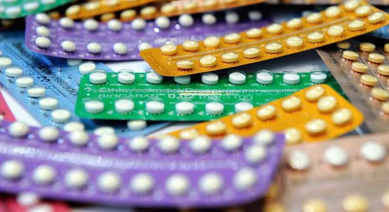 O medicamento tem efeitos colaterais que devem ser observados, de acordo com os especialistas