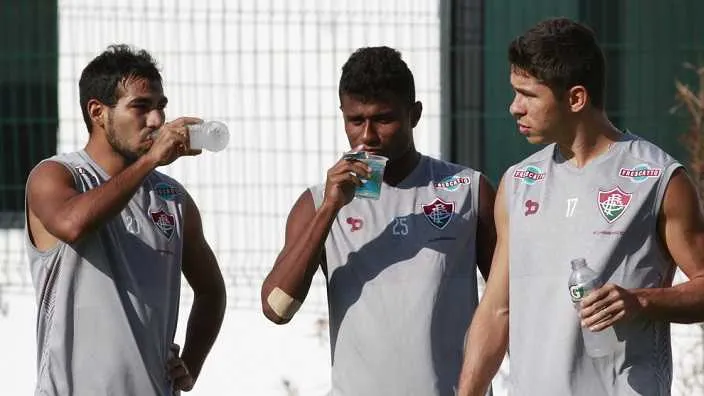  Treino aconteceu durante anhã de muito sol no CT da Barra