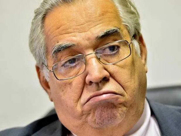 O desembargador determinou multa diária de R$1 mil ao Vasco em caso de descumprimento