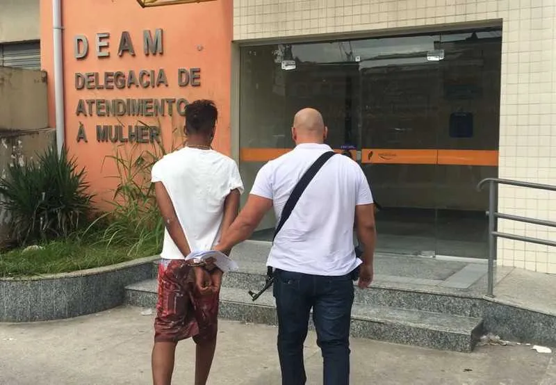 Imagem ilustrativa da imagem Preso em flagrante por roubo na BR