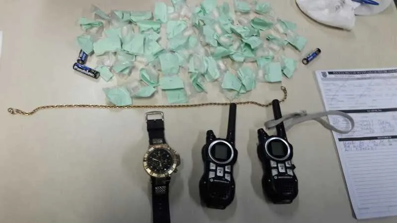 Jovem costumava aparecer em fotos com armas e drogas