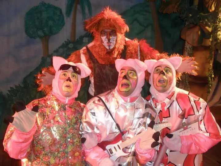 Os ingressos custam R$40 e a classificação é livre. 