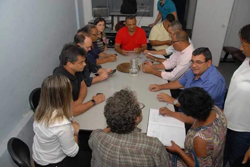 Objetivo da reunião foi discutir mudança da nova sede da maternidade municipal, em Alcântara