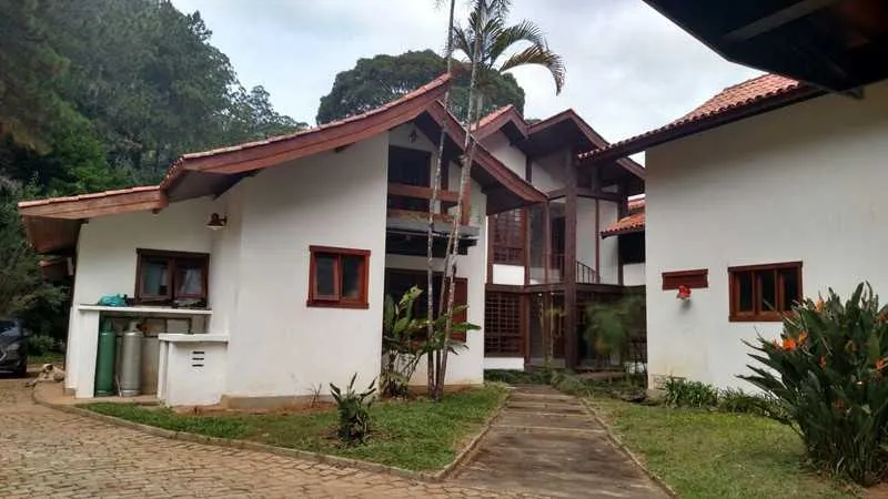 Agentes cumpriram mandados de busca em Teresópolis